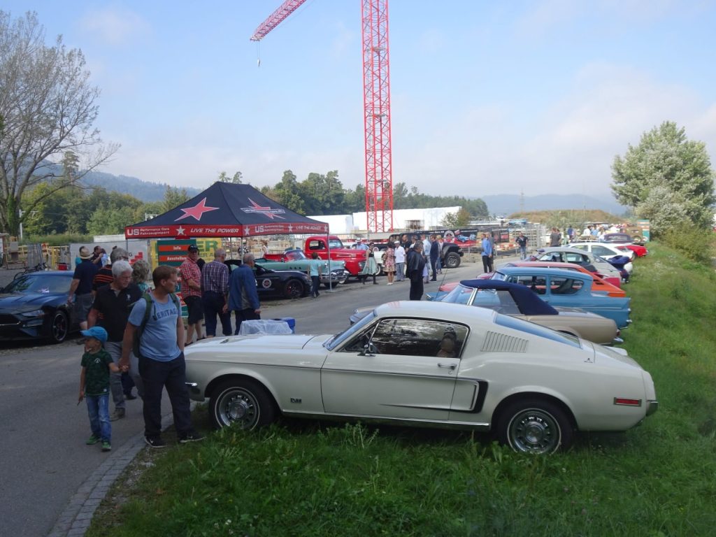 Motorradtreffen und Autotreffen Lägern Classic