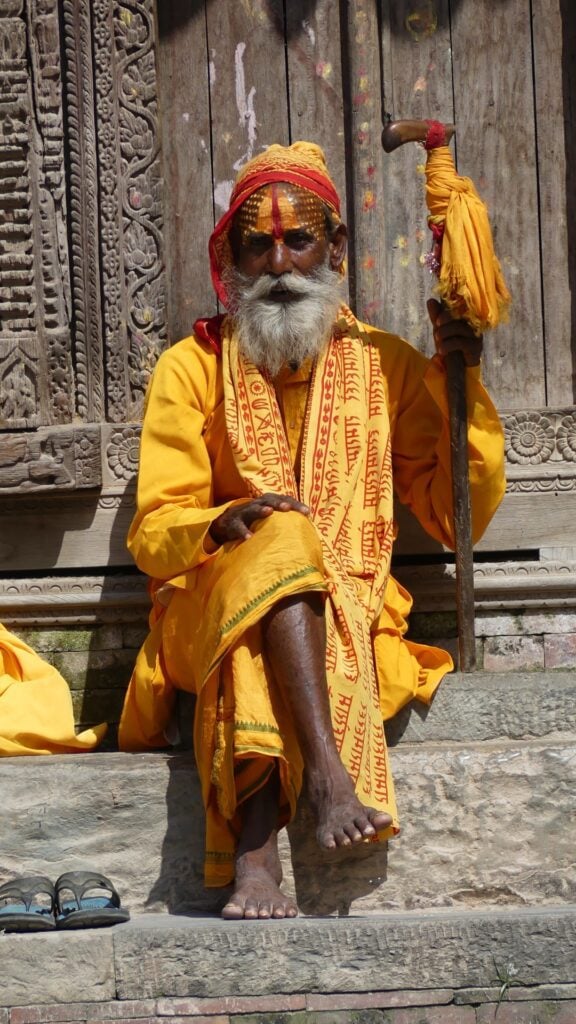 Hinduistischer Bettelmönch; seinen Segen gibt’s nicht gratis. Foto: Judith Seeberger