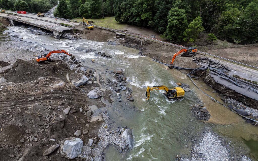 Instandstellungsarbeiten Autobahn A13 zwischen Lostallo und Mesocco nach Unwetter vom 21.06.2024. Bild: ASTRA