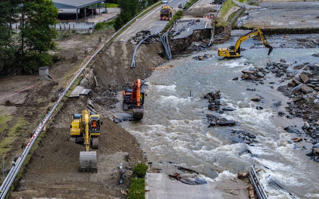 Instandstellungsarbeiten Autobahn A13 zwischen Lostallo und Mesocco nach Unwetter vom 21.06.2024. Bild: ASTRA