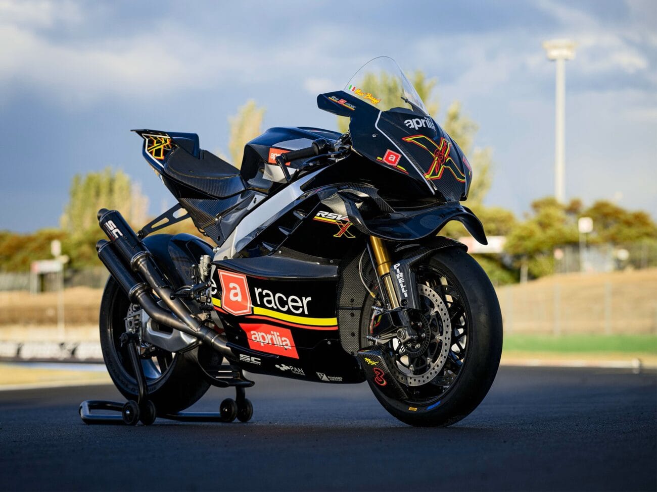 Aprilia RSV4 X ex3ma