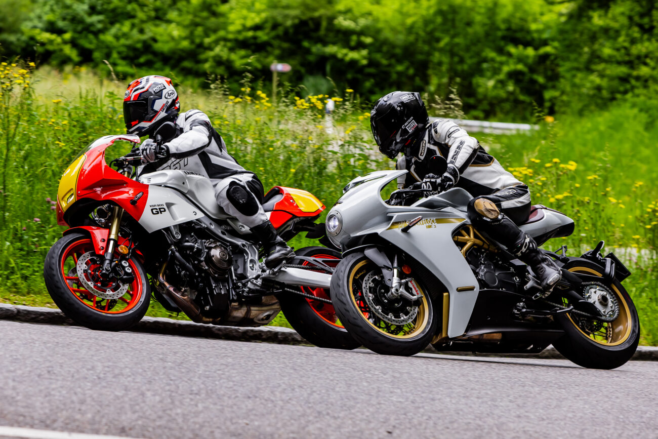 MV Agusta Superveloce vs Yamaha XSR900 GP